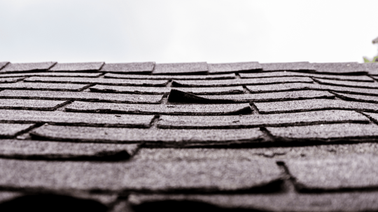 roof-shingles-damage-hero-stock-VERTEX-1400x788